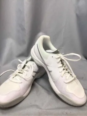 ASICS SIZE 11 1/2 Ladies SHOES
