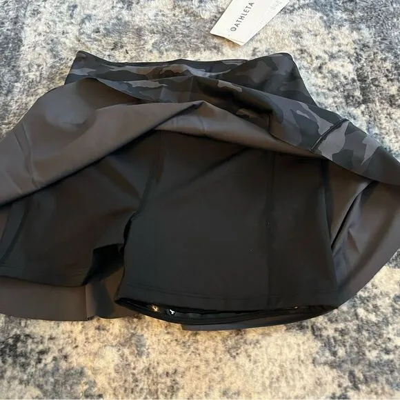 Athleta Ace Tennis Skort 13.5&quot;