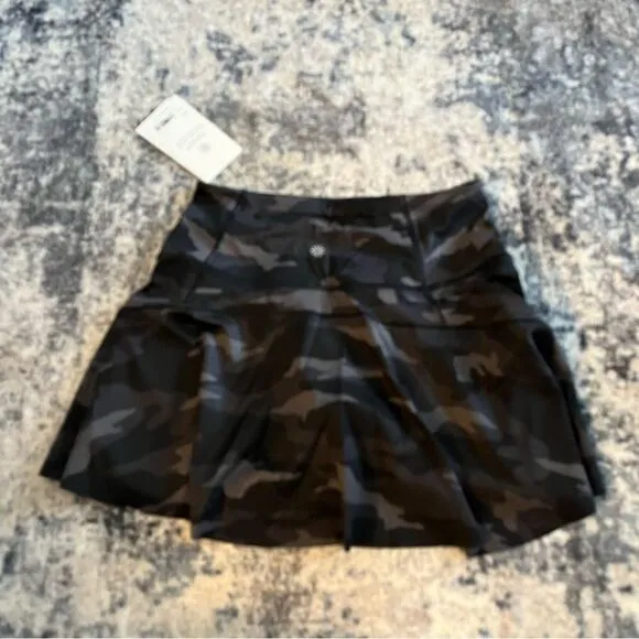 Athleta Ace Tennis Skort 13.5&quot;