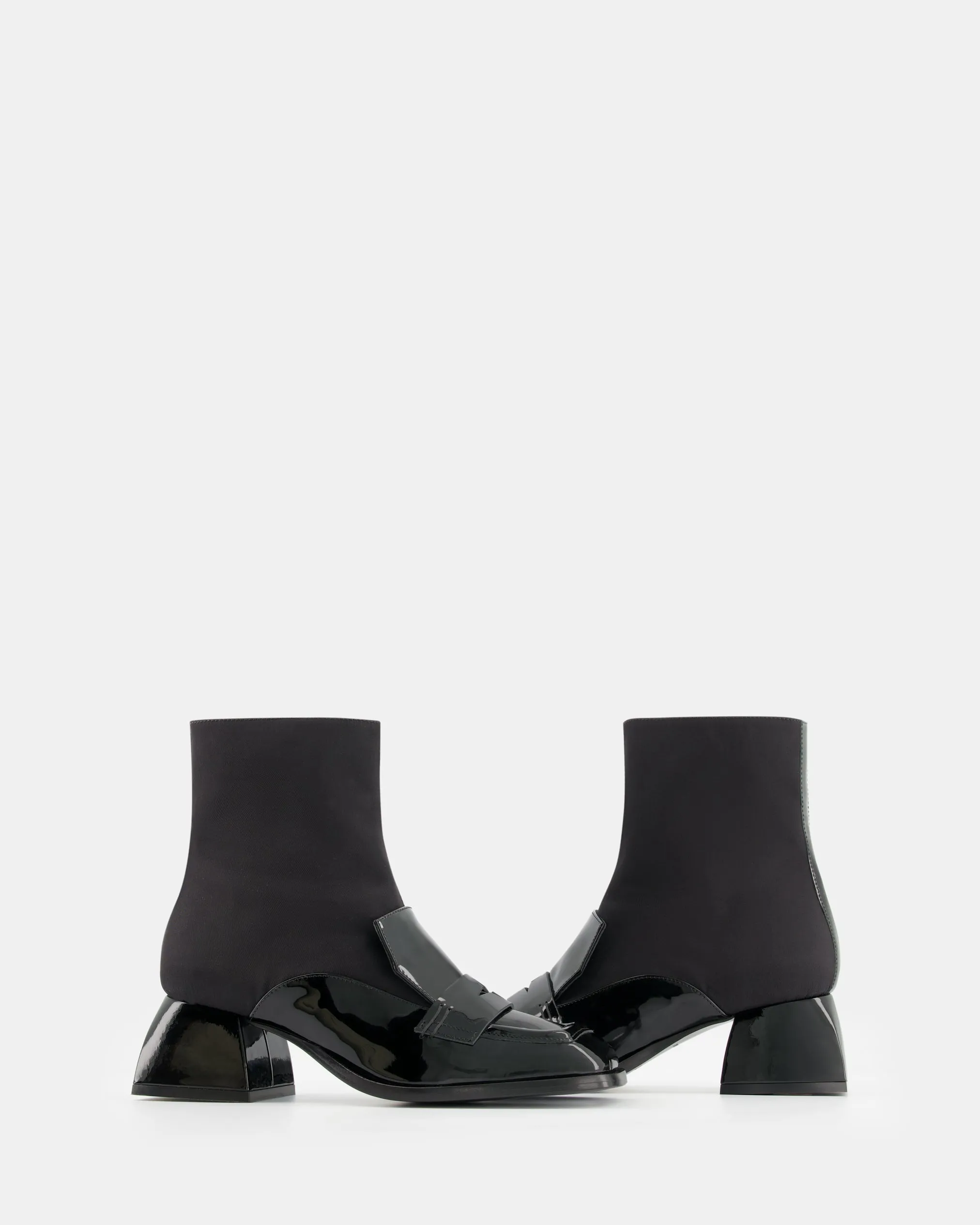 Bulla Cara AB Black Patent and Black Nylon 50