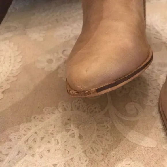 Catherine Malandrino Fimby Pointed Toe