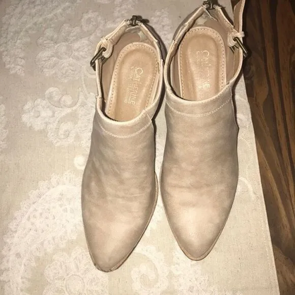 Catherine Malandrino Fimby Pointed Toe