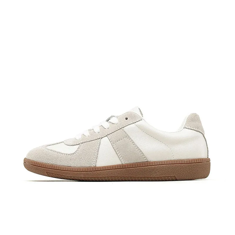 Classic orthopedic shoes
