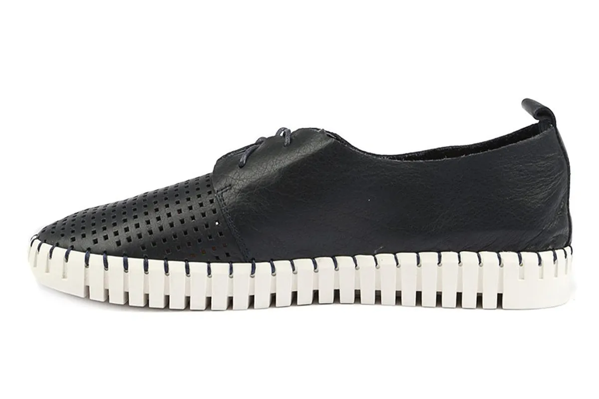 Django and Juliette Huston Navy Womens