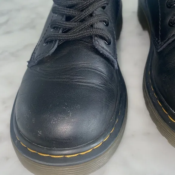 Dr. Martens 1460 SOFTY T LEATHER LACE UP BOOTS