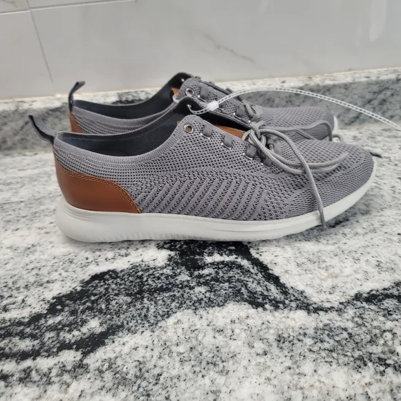 JOHNSTON &amp; MURPHY McGuffey Knit Sneaker Big Kids
