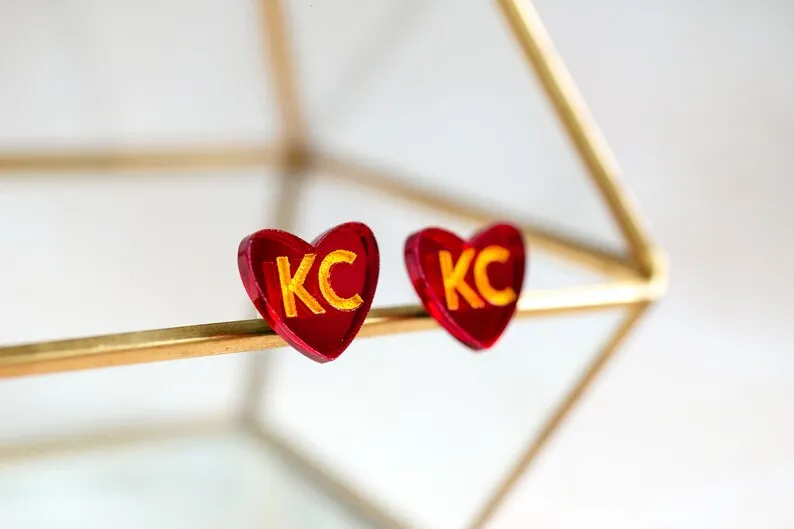 KC HEART EARRINGS