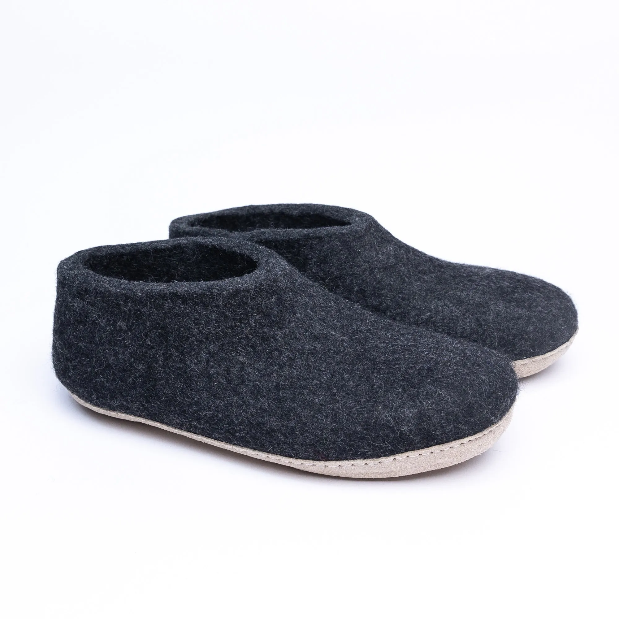 KUUMA - Graphite Wool Ankle Boots Unisex, Hand-Felted Indoor Comfort