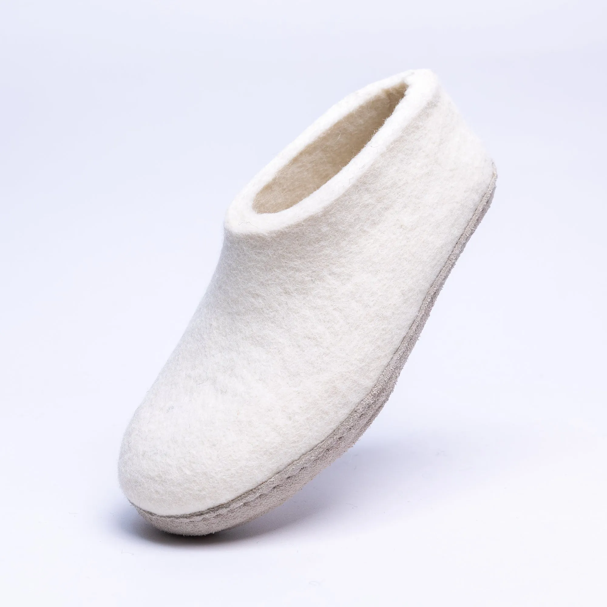 KUUMA – Unisex Handmade Felt Ankle Boots Neutral Cream, Cozy Gift for Parents