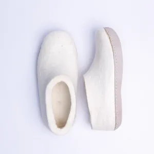 KUUMA – Unisex Handmade Felt Ankle Boots Neutral Cream, Cozy Gift for Parents