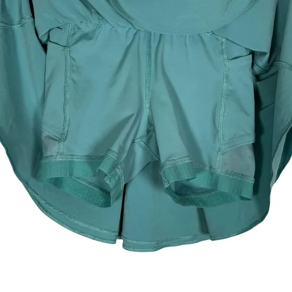 Lululemon Size 0 Court Rival High-Rise Skirt Skort in Tidal Teal
