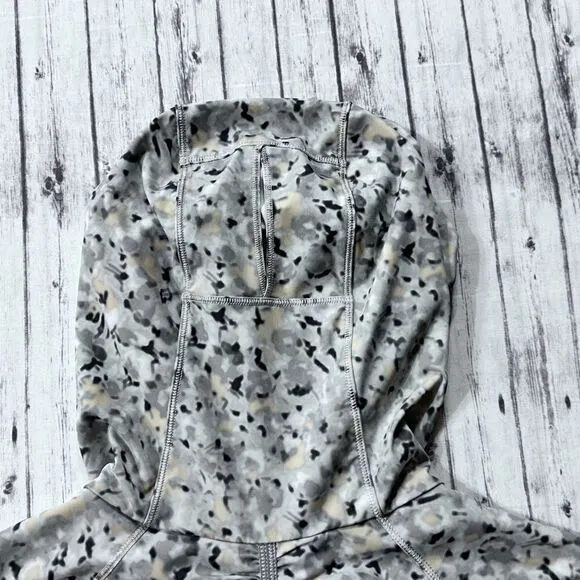 Lululemon Lightened Up Pullover Jacket