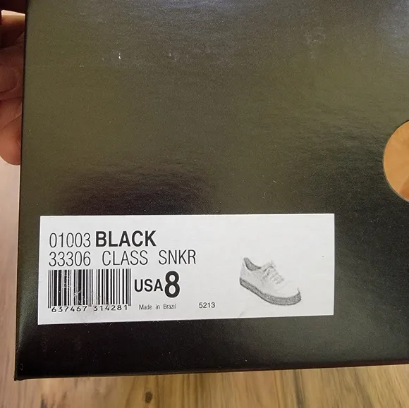 Melissa Classic Sneaker, black, size US 8