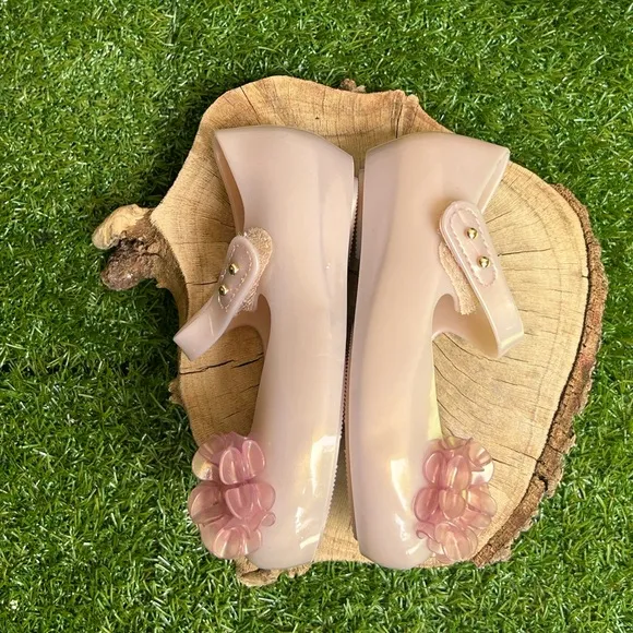 MINI MELISSAUltragirl SpringtimePearly Pink size 9 gently used