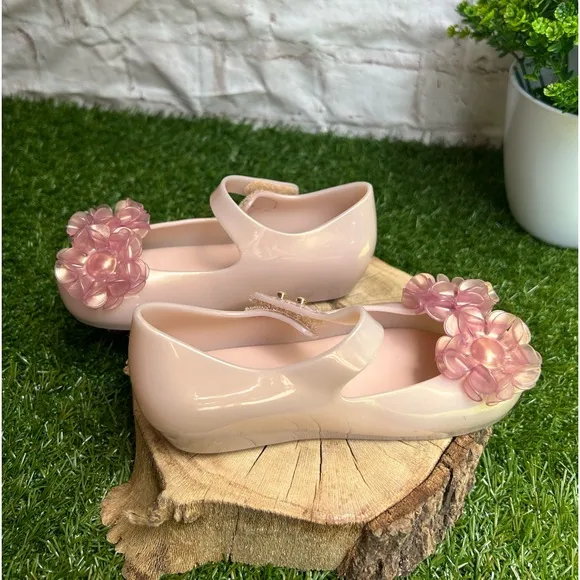 MINI MELISSAUltragirl SpringtimePearly Pink size 9 gently used