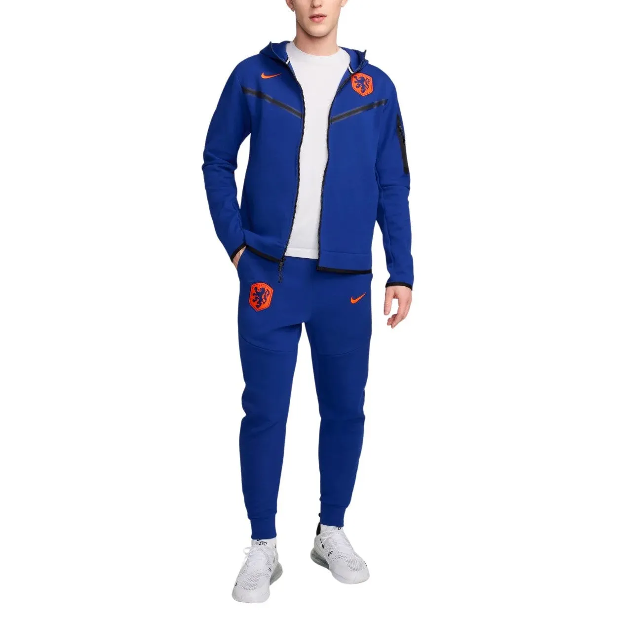 Netherlands Tech fleece presentation soccer tracksuit 2024/25 - Nike
