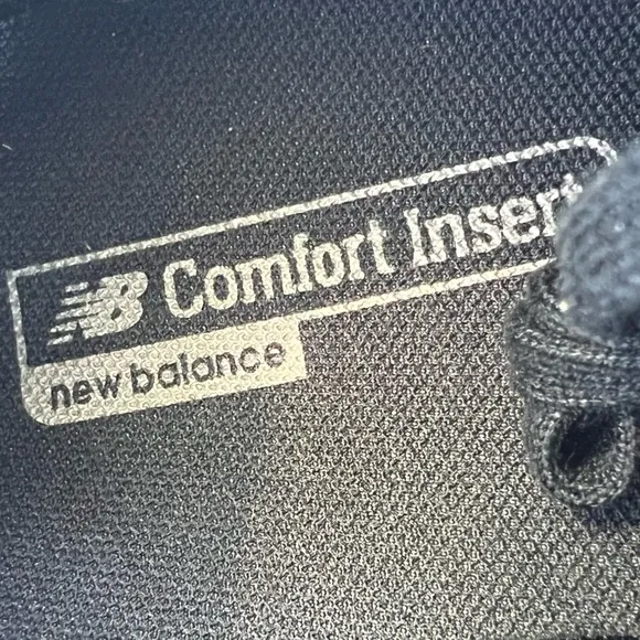NEW BALANCE - Men's 520 V8 Running Shoe in the color Black/Black - Size:14 EUC