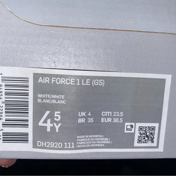 Nike Air Force 1