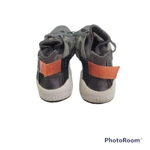 Nike Air Huarache in Cool Grey/Black-Medium Ash-Hyper Punch size 11.5