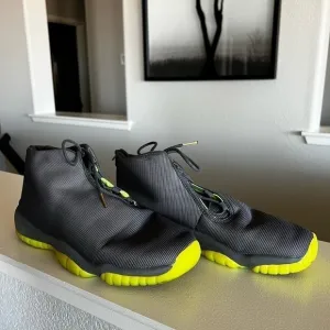 NIKE AIR JORDAN FUTURE - Dark Gray/Volt - REFLECTIVE - 7Y - Worn Once