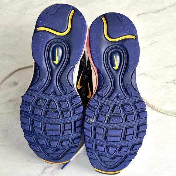 Nike Air Max 97 Size 4Y