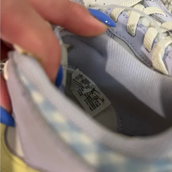 Nike Dunk Low Easter Kids Size 10c