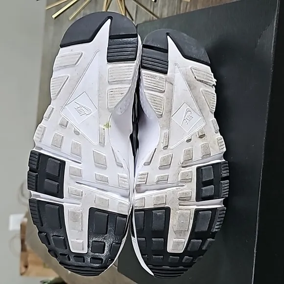 Nike hurache (No Laces)