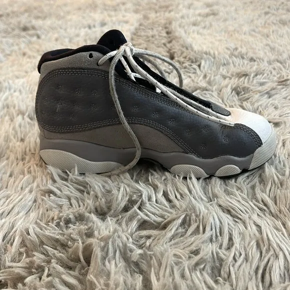 Nike Jordan 13 Retro Atmosphere Grey Sneaker