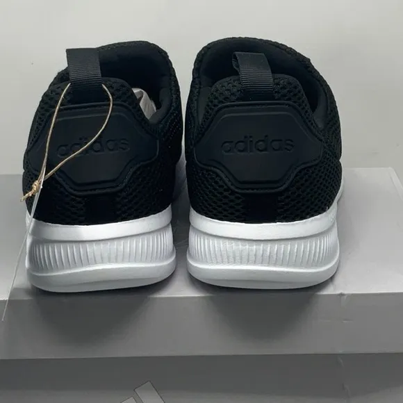 NWT Adidas men’s black/white Lite Racer Adapt 4.0 slip on running shoe, size 9.5
