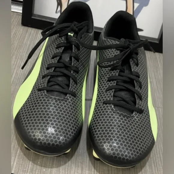 Puma Men's Spirit FG Firm Ground Soccer Cleats Shoe Black/Grey/Yellow Size 11.5