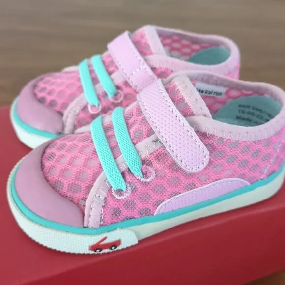 See Kai run pink/mint green Saylor shoe little kids/ toddler size 6