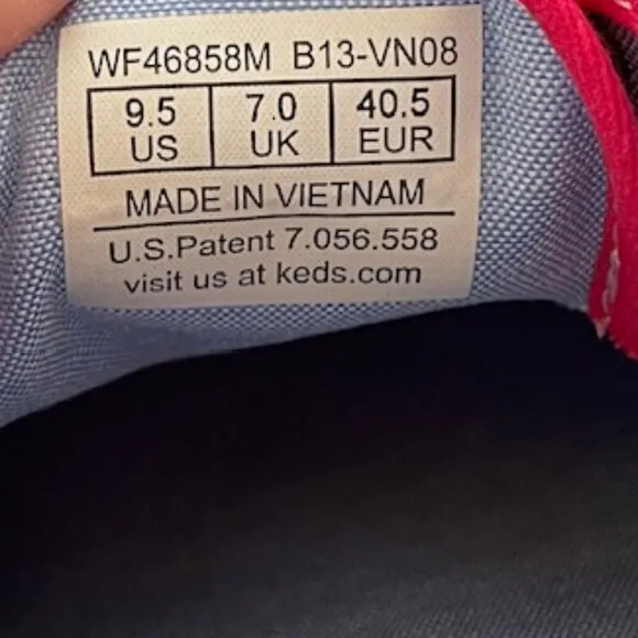 TAYLOR SWIFT KEDS Favorite Things Bows &amp; Cats Print Pink Blue Sneakers 9…