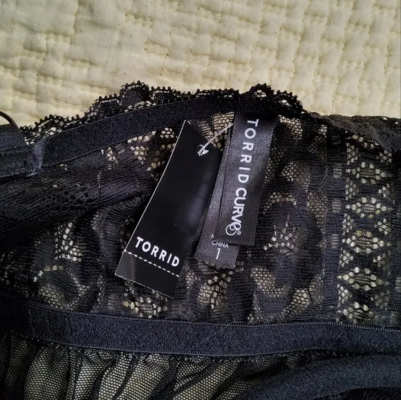 Torrid Striped Floral Lace Babydoll Size 1