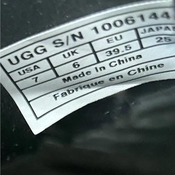 UGG Chukka Ankle Boots Charcoal Black Leather BAYNE Gray Laces Shoes Size 7