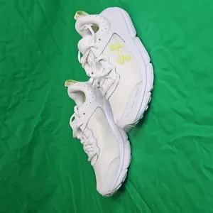 Under Armour W Charged Assert 10 Sneakers