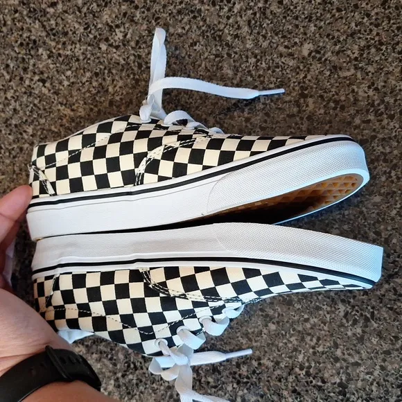 Vans size 4 Youth NEW