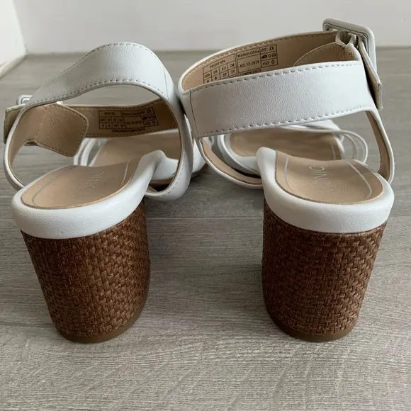 Vionic Peony White Leather Sandals Raffia Block Heels in Women’s Size 8M
