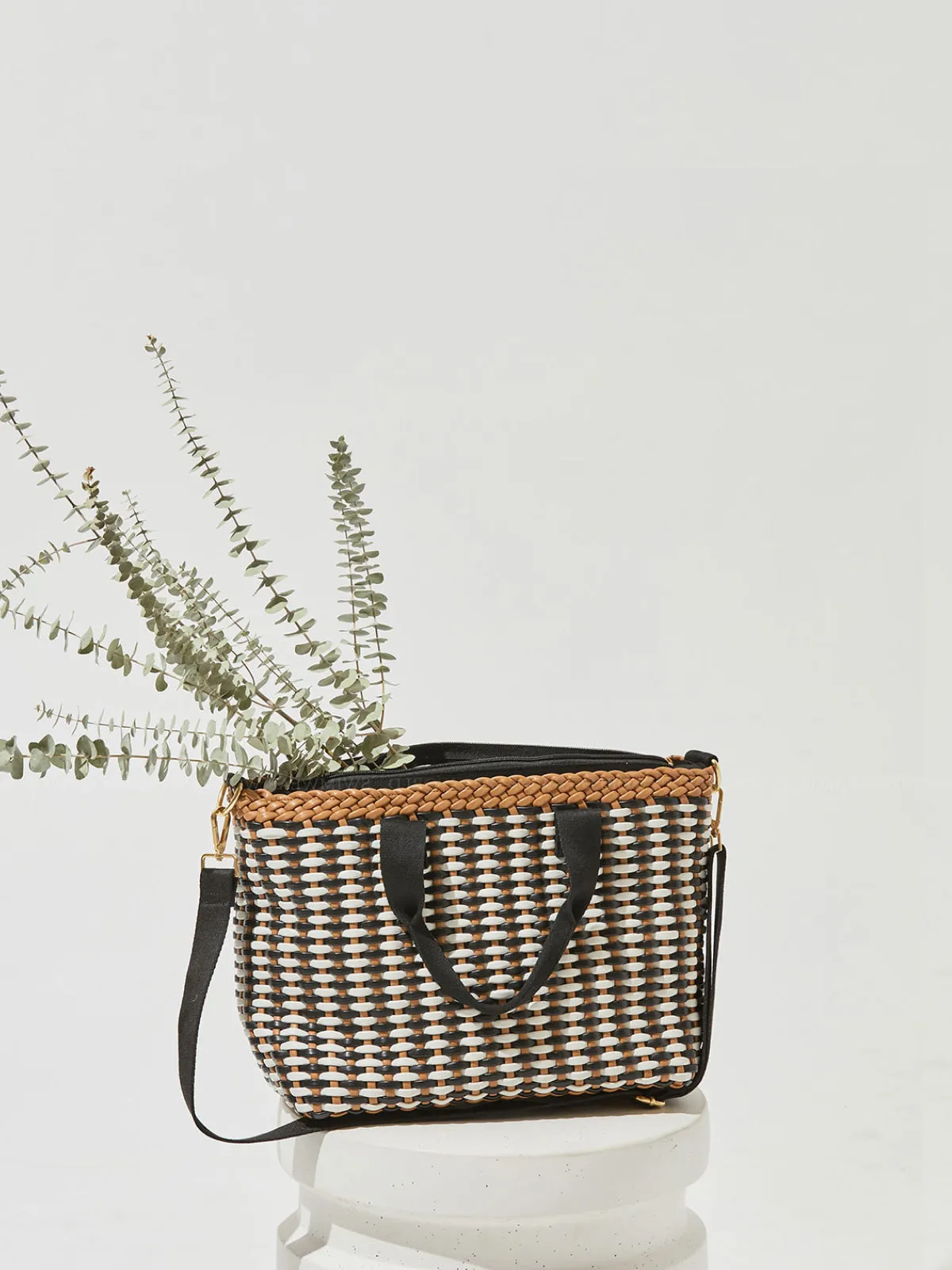 Voyager Bag ::RET