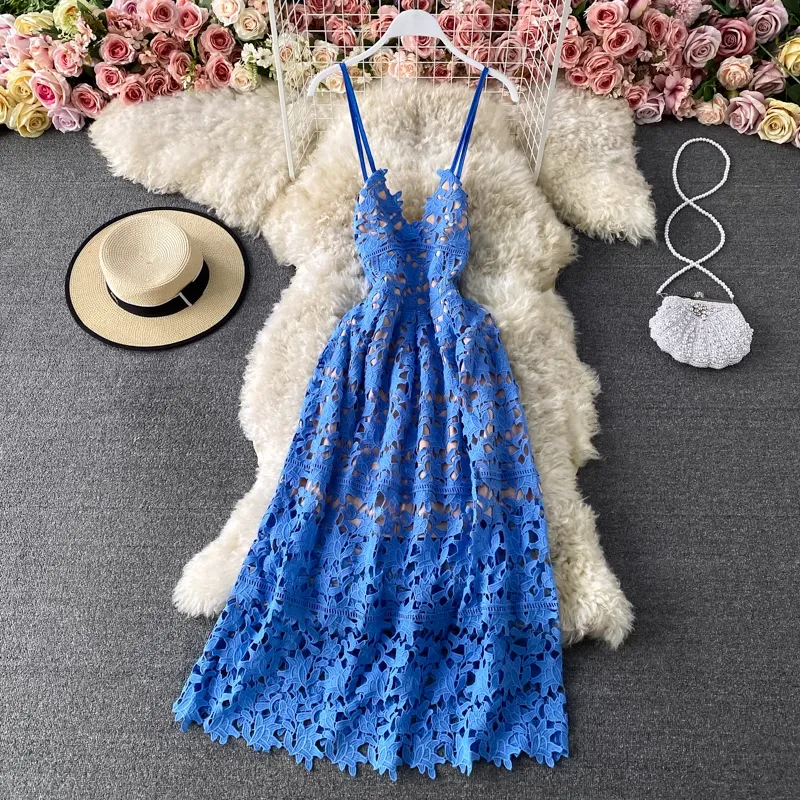 Women's hollow lace dress