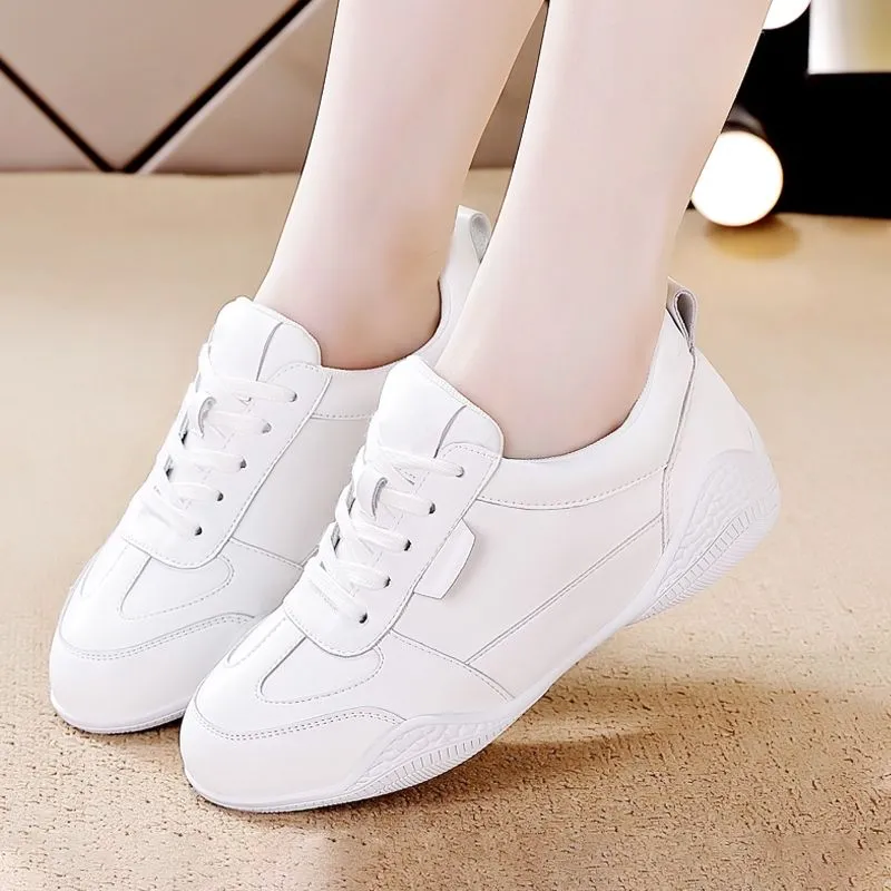 Women's Lightweight Sports Shoes