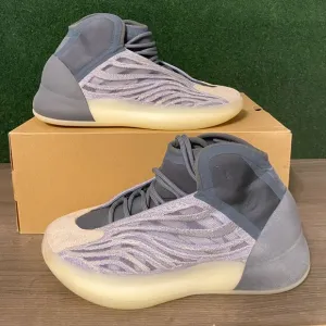 Yeezy QNTM ‘Mono Carbon’ Size 7.5